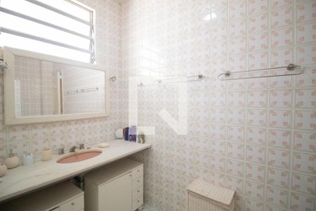 Apartamento à venda com 80m², 2 quartos e sem vaga Apartamento à venda com 80m², 2 quartos e sem vagaBanheiro social