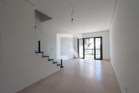 Sala de casa à venda com 2 quartos, 144m² em Vila Antonieta, São Paulo