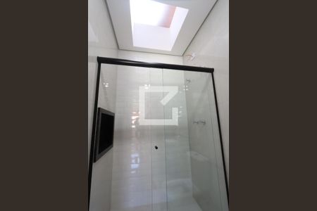 Casa à venda com 144m², 2 quartos e 3 vagasBanheiro da Suíte 2