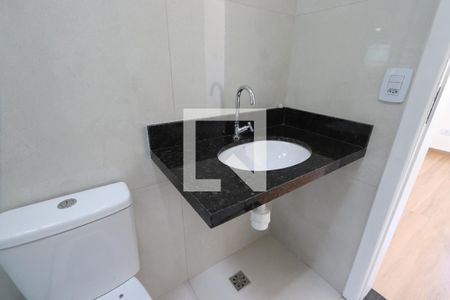 Casa à venda com 144m², 2 quartos e 3 vagasBanheiro da Suíte 2