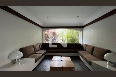 Apartamento à venda com 176m², 3 quartos e 2 vagasÁrea comum - Salão de festas