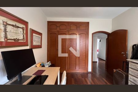 Apartamento à venda com 176m², 3 quartos e 2 vagasQuarto 1