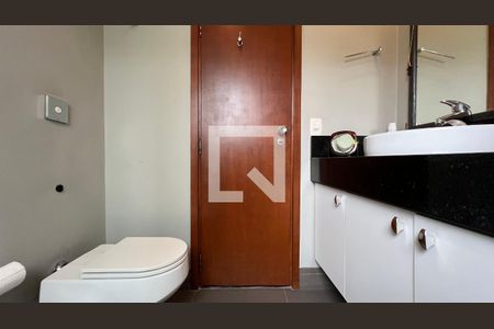 Apartamento à venda com 176m², 3 quartos e 2 vagasBanheiro