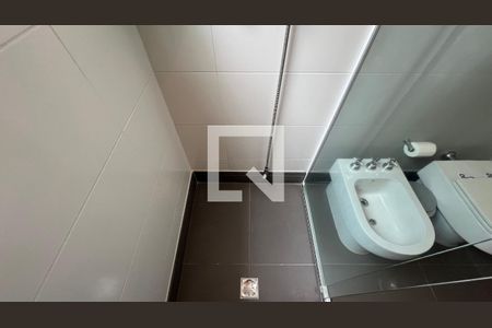 Apartamento à venda com 176m², 3 quartos e 2 vagasBanheiro