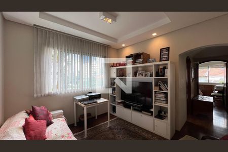 Apartamento à venda com 176m², 3 quartos e 2 vagasLiving