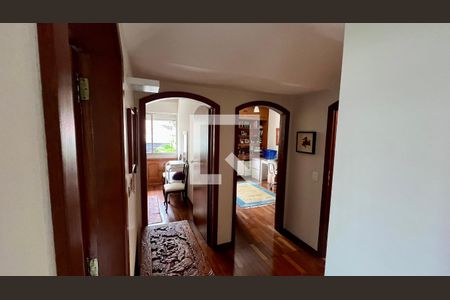 Apartamento à venda com 176m², 3 quartos e 2 vagasCorredor