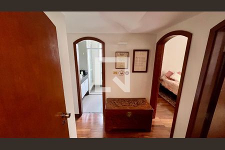 Apartamento à venda com 176m², 3 quartos e 2 vagasCorredor