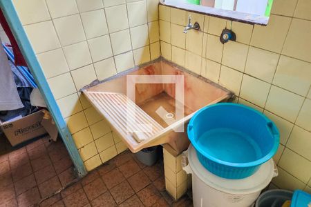 Casa à venda com 172m², 2 quartos e 2 vagasÁrea de Serviço 