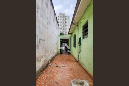 Casa à venda com 172m², 2 quartos e 2 vagasCorredor