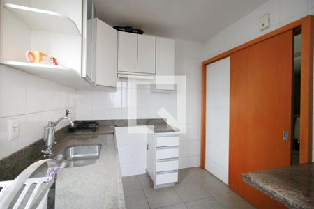 Apartamento para alugar com 87m², 3 quartos e 2 vagasCozinha