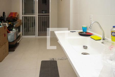 Cozinha de apartamento para alugar com 1 quarto, 28m² em Vila Ema, São Paulo