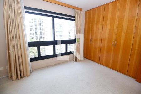 Apartamento à venda com 250m², 3 quartos e 4 vagasSuíte 1