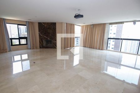Apartamento à venda com 250m², 3 quartos e 4 vagasSala