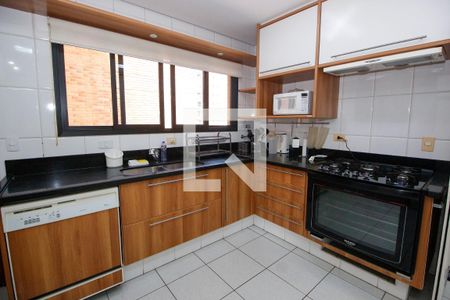 Apartamento à venda com 250m², 3 quartos e 4 vagasCozinha