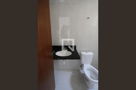 Casa à venda com 102m², 2 quartos e 1 vagabanheiro da suite 02