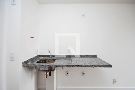 Sala/Cozinha de kitnet/studio à venda com 1 quarto, 34m² em Cerqueira César, São Paulo