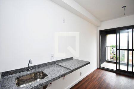 Sala/Cozinha de kitnet/studio à venda com 1 quarto, 34m² em Cerqueira César, São Paulo