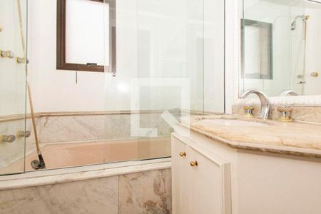 Apartamento à venda com 240m², 4 quartos e 5 vagas