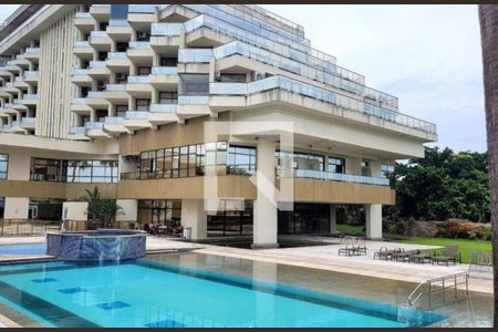 Apartamento para alugar com 70m², 2 quartos e 1 vagaÁrea comum - Piscina