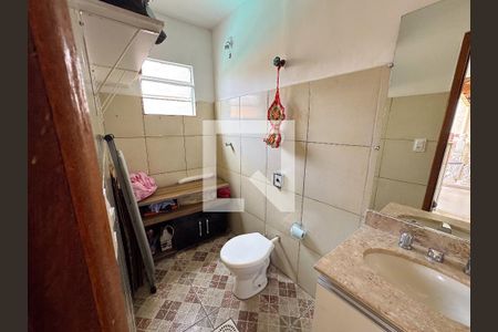 Casa à venda com 200m², 4 quartos e 3 vagasBanheiro de serviço