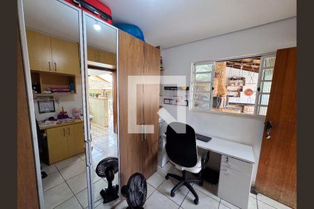 Casa à venda com 200m², 4 quartos e 3 vagasEscritório