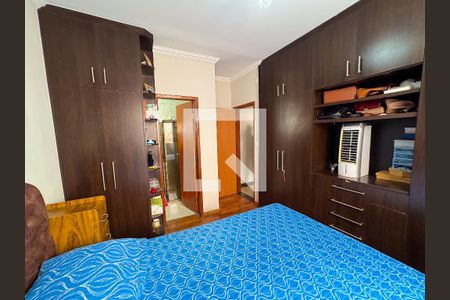 Casa à venda com 200m², 4 quartos e 3 vagasQuarto 2