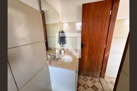 Casa à venda com 200m², 4 quartos e 3 vagasBanheiro de serviço