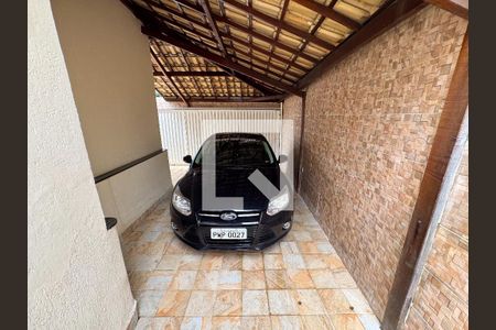 Casa à venda com 200m², 4 quartos e 3 vagasÁrea externa 
