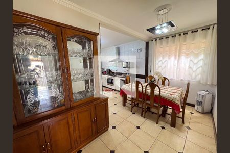 Casa à venda com 200m², 4 quartos e 3 vagasCopa