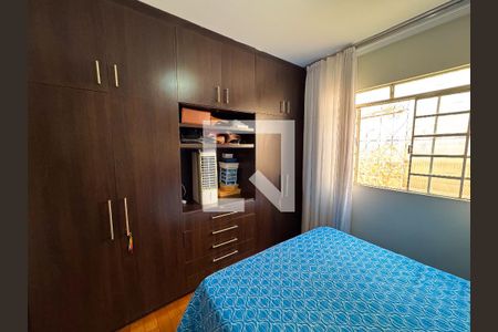 Casa à venda com 200m², 4 quartos e 3 vagasQuarto 2