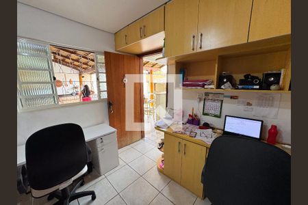 Casa à venda com 200m², 4 quartos e 3 vagasEscritório