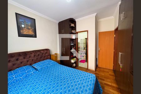 Casa à venda com 200m², 4 quartos e 3 vagasQuarto 2