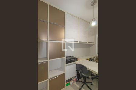 Casa de condomínio à venda com 100m², 2 quartos e 2 vagasEscritório