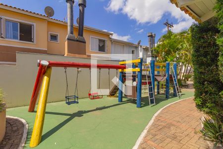 Casa de condomínio à venda com 100m², 2 quartos e 2 vagasÁrea comum - Playground