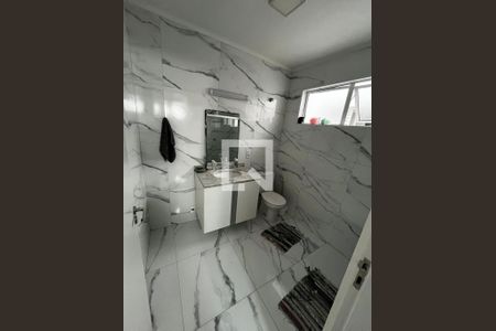 Banheiro de casa à venda com 3 quartos, 240m² em Vila Alpina, Santo André