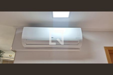 Sala de apartamento para alugar com 3 quartos, 118m² em Canto do Forte, Praia Grande