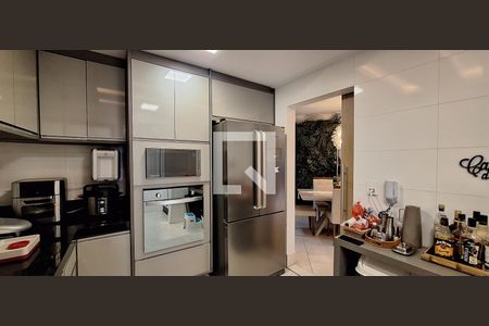 Apartamento para alugar com 118m², 3 quartos e 2 vagasCozinha