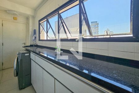 Apartamento para alugar com 160m², 4 quartos e 2 vagasÁrea de serviço 
