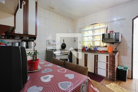 Casa à venda com 200m², 3 quartos e 2 vagasCozinha