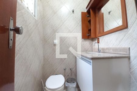 Casa à venda com 480m², 3 quartos e 2 vagas Casa à venda com 480m², 3 quartos e 2 vagasBanheiro da Suíte