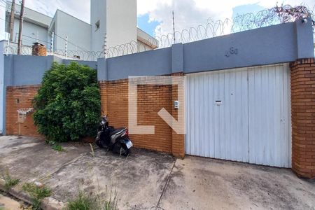Casa à venda com 480m², 3 quartos e 2 vagas Casa à venda com 480m², 3 quartos e 2 vagasFachada do Prédio