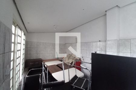 Casa à venda com 480m², 3 quartos e 2 vagas Casa à venda com 480m², 3 quartos e 2 vagasLavanderia