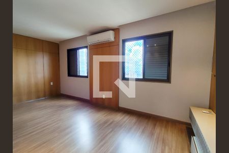 Apartamento à venda com 237m², 4 quartos e 4 vagasQuarto 3