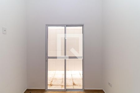 Quarto 1 de apartamento para alugar com 2 quartos, 50m² em Vila Santa Virginia, São Paulo