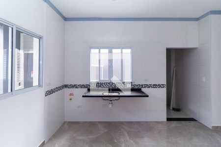 Sala e cozinha de apartamento para alugar com 2 quartos, 50m² em Vila Santa Virginia, São Paulo