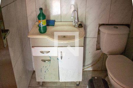 Banheiro de apartamento para alugar com 1 quarto, 55m² em Vila Nova, Porto Alegre