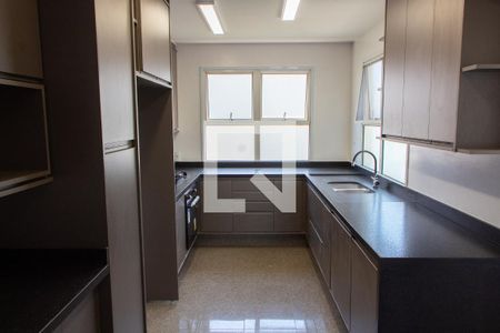 Apartamento à venda com 408m², 4 quartos e 4 vagasCOZINHA