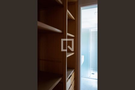 Apartamento à venda com 408m², 4 quartos e 4 vagasCLOSET