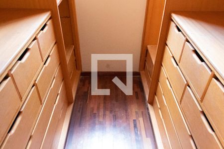 Apartamento à venda com 408m², 4 quartos e 4 vagasCLOSET SUITE 4