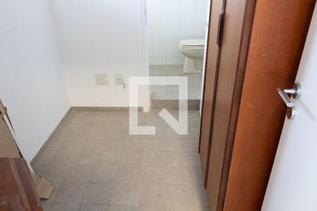 Apartamento à venda com 408m², 4 quartos e 4 vagasQUARTO DA ÁREA DE SERVIÇO